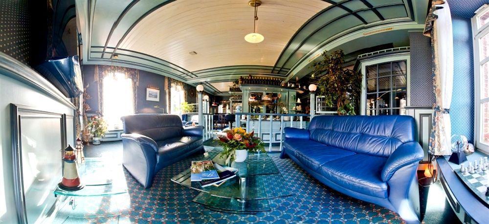 Hotel Landhaus Steinfeld Greetsiel Exterior photo
